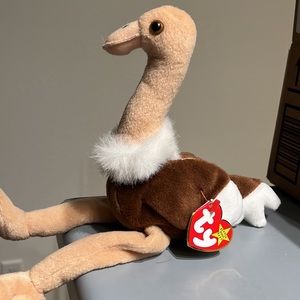 I am selling my stretch beanie babies it very rare with neck and error typo !